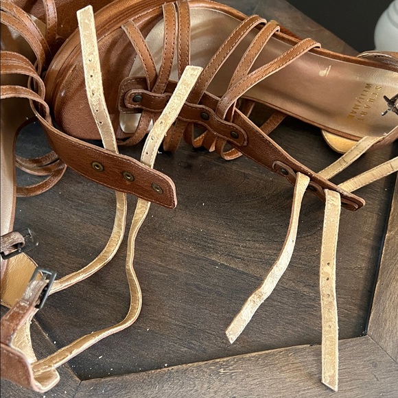 Stuart Weitzman, 7.5, Brown Leather Strappy Gladiator Platform Stilettos, EUC - Picture 11 of 13